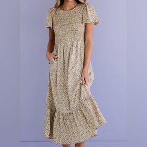 Fehrnvi Jules Dress in Yellow Cream. Women’s size L